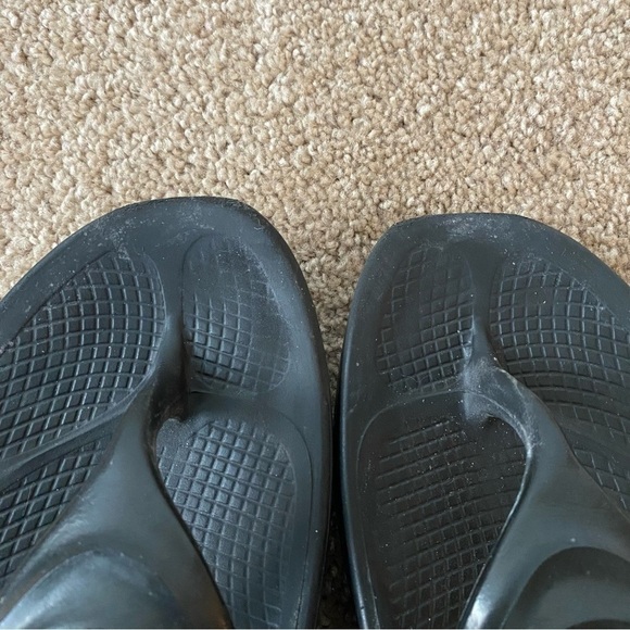 OOFOS | Oolala Recovery Flip Flops Black Size Women's 10 - Picture 9 of 9
